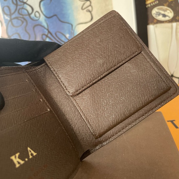 Sold on my instagram. Louis Vuitton Men’s Bifold wallet kn Damier Ebene - Picture 7 of 16